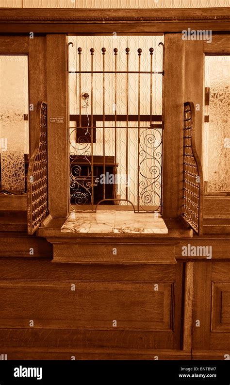 Vintage Bank Hi Res Stock Photography And Images Alamy