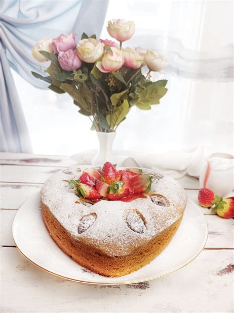 Torta Dal Cuore Di Cioccolato E Fragole Ketty Cucino Oggi