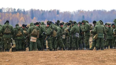 Putin Orders Russian Army To Increase Troop Size By 180k The Moscow Times