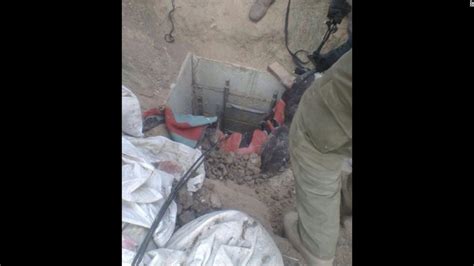 Israel battles Hamas in tunnel 'hide and seek' - CNN.com