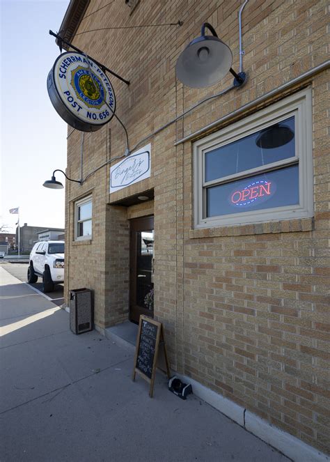 CORRECTED: Biz Buzz: Dubuque tattoo shop relocates; permanent makeup