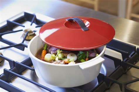 Revol Revolution Litre Round Casserole With Red Lid