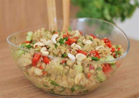 Quinoa Kichererbsen Salat Mit Cashewkernen Schnuckbar Kichererbsen