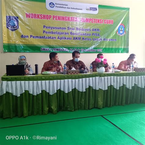 Workshop Peningkatan Kompetensi Guru Dalam Penyusunan Soal Berbasis Akm