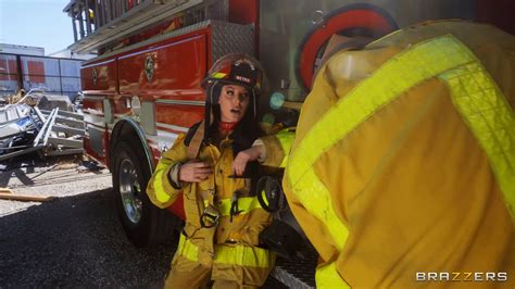 Angela White Firefighter Angela’s White Hot Squirting Fuckfest Brazzers 4 K Mp4 0000 — Postimages