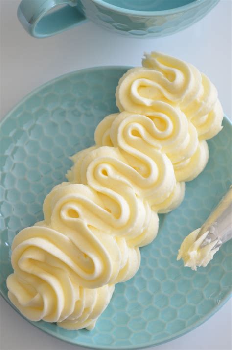 Video Small Batch Vanilla Buttercream Frosting