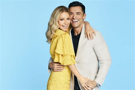 Kelly Ripa and Mark Consuelos talk about hosting Live, retiring | EW.com