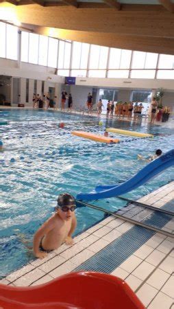 Les Ce Et Ce A La Piscine Ecole Saint Joseph Saint Hilaire De Clisson