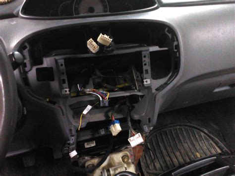 Установка парктроника Hyundai Matrix