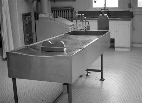 Weird Things Blog Archive 84 Year Old Woman Wakes From The Dead In Morgue