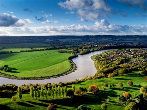 Top 10 Longest Rivers in the UK ** with Gorgeous Photos!