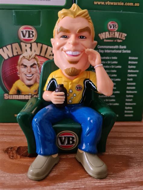 Victoria Bitter Beer Shane Warne Warnie Collectable Cricket Figurine