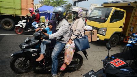 10 Barang Yang Wajib Dibawa Saat Mudik Naik Motor Jangan Sampai