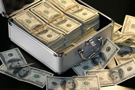Wealthfront Cash Account Review: High Interest Rate Savings