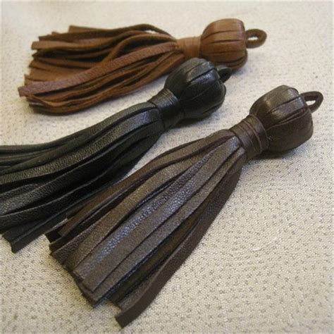 Leather Tassel 8cm