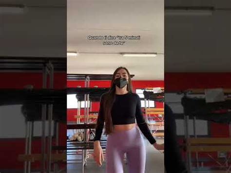 Gorgeous Babe Dancing YouTube