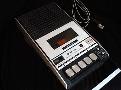 Items similar to Vintage Portable Cassette Tape Recorder Sanyo M2533 on ...