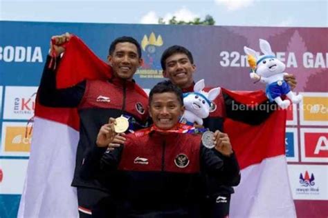 Kakak Beradik Asal Lumajang Sabet Emas Balap Sepeda Di Sea Games