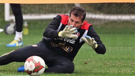 Leao Butrón Así fue su primer entrenamiento en la selección peruana