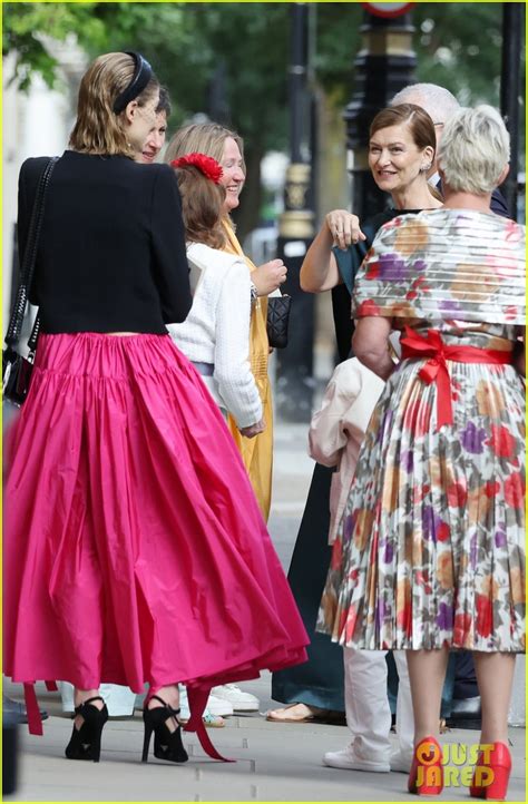 Photo: rosamund pike stepdaughter olive uniacke wedding 020 | Photo ...