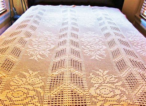 Vintage Hand Crocheted Bedspread Throw 80 X 70 Etsy Crochet