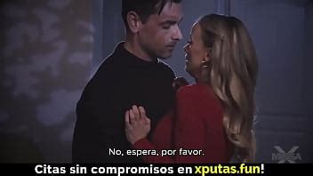 Une blonde passionnée aux gros seins suce et baise bien Sous titres en espagnol XVIDEOS