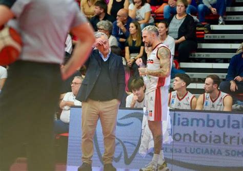 Legnano Basket Torna A Vincere Contro Piacenza A Cura Di Daniele