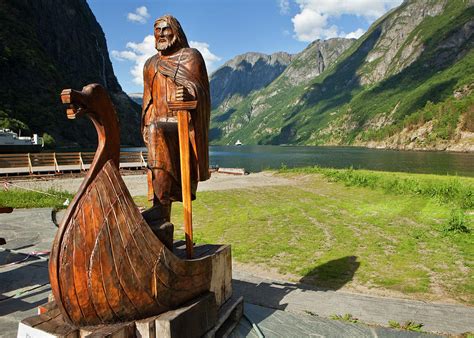 Norway Sognefjord Scandinavia Viking Statue In Gudvagen On The