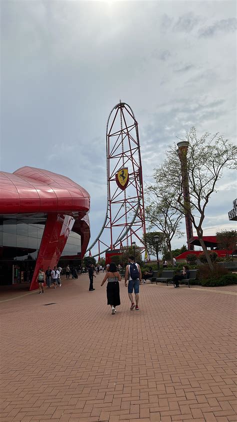 [OC][Red Force] roller coaster,[Ferrari Park],[Barcelona] : r ...