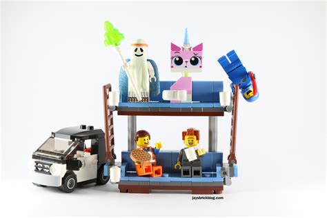 Review The LEGO Movie 70818 Double Decker Couch Jay S Brick Blog