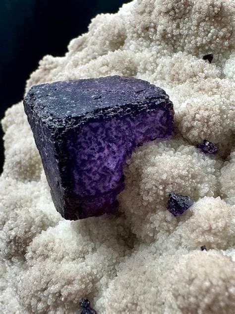 Cubo Di Fluorite Incredibile Colore Intenso E Profondo Collezione