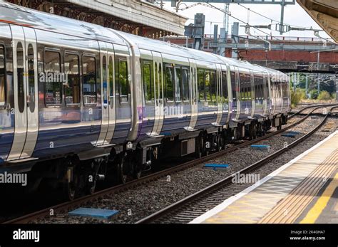 SLOUGH, ENGLAND- 11 September 2022: Elizabeth Line train on a platform ...