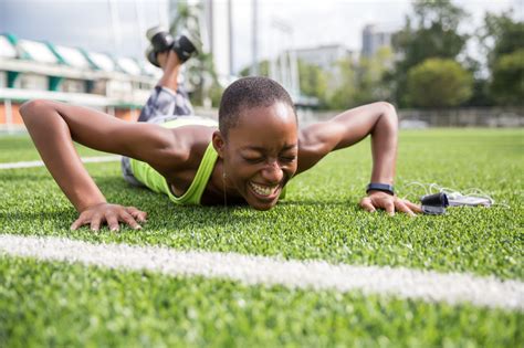 3 Biggest Push-Up Form Mistakes You're Making | Well+Good