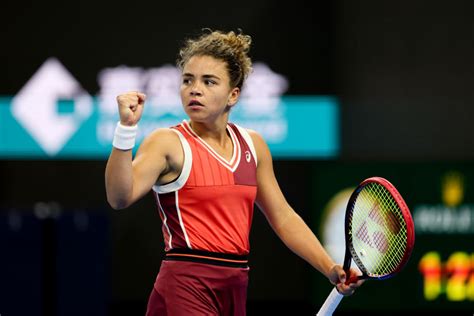 Wta Zhengzhou Jasmine Paolini Salva 4 Match Point E Batte Per La