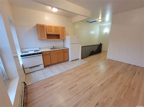 317 E 169th Street Bronx Ny Apartments For Rent