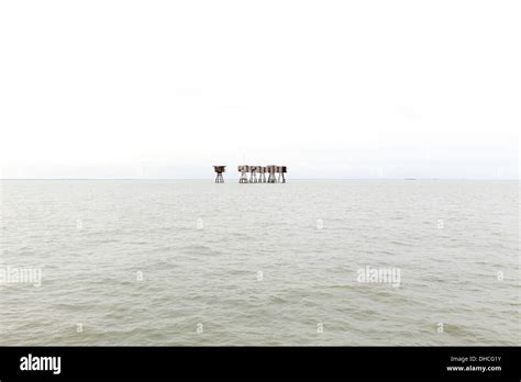 12/10/2013 Sea forts at Red Sands, Thames Estuary Maunsell Forts. River ...