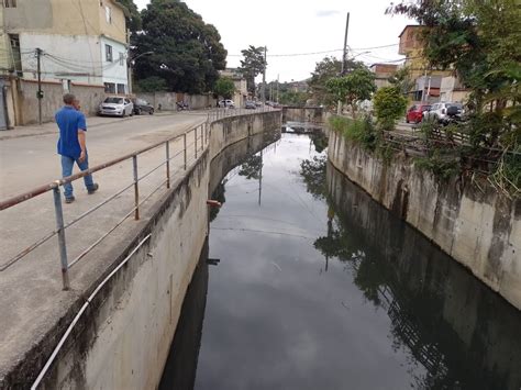 Prefeitura conclui serviços de limpeza no Rio Guerenguê na Colônia