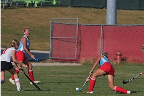 Varsity Field Hockey Team Motivated By First Loss The Arrowhead