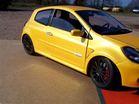 Coche Miniatura Renault Clio Rs Solido Rs Amarillo Sirius