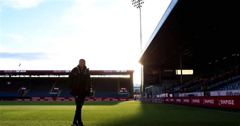 Sheffield United Set To Sack Paul Heckingbottom And Turn To Chris