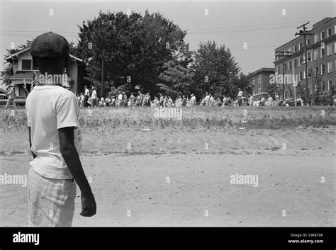 Little rock central high school 1957 hi-res stock photography and ...