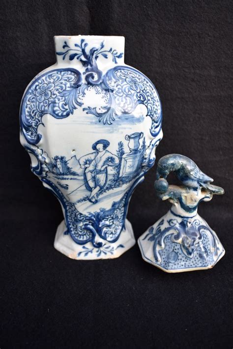 Delft Faience Holland Blauw En Wit Vijfdelig Achthoekig Kaststel