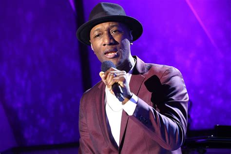 Aloe Blacc Covers No Doubts Classic Power Ballad Dont Speak Listen