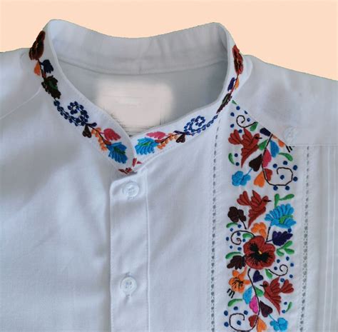 Guayabera Para Hombres Camisa Tradicional Mexicana Bordada A Mano Para