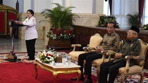 Pengurus Cabang Dan Ranting Pdip Tolak Pertemuan Megawati Jokowi