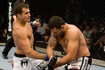 V Deo Em Aquecimento Para O Ufc Relembre A Estreia De Cigano No