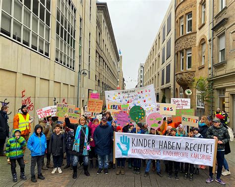 Jahre Un Kinderrechtskonvention Kinderrechte Demo In Karlsruhe