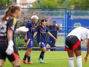 Boca goleó a River y sigue con vida en el campeonato :: Olé - ole.com.ar