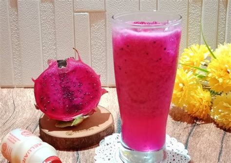 Resep Buah Naga Soda Yakult Oleh Kasmira Cookpad