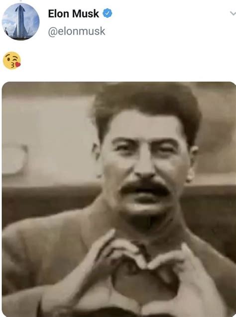 Teyit on Twitter Stalin i eliyle kalp yaparken gösteren fotoğraf